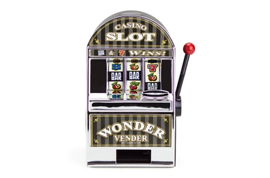 Какая средняя стоимость содержания игрового автомата в казино?