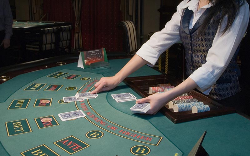 Gambling equipment: features of good hardware